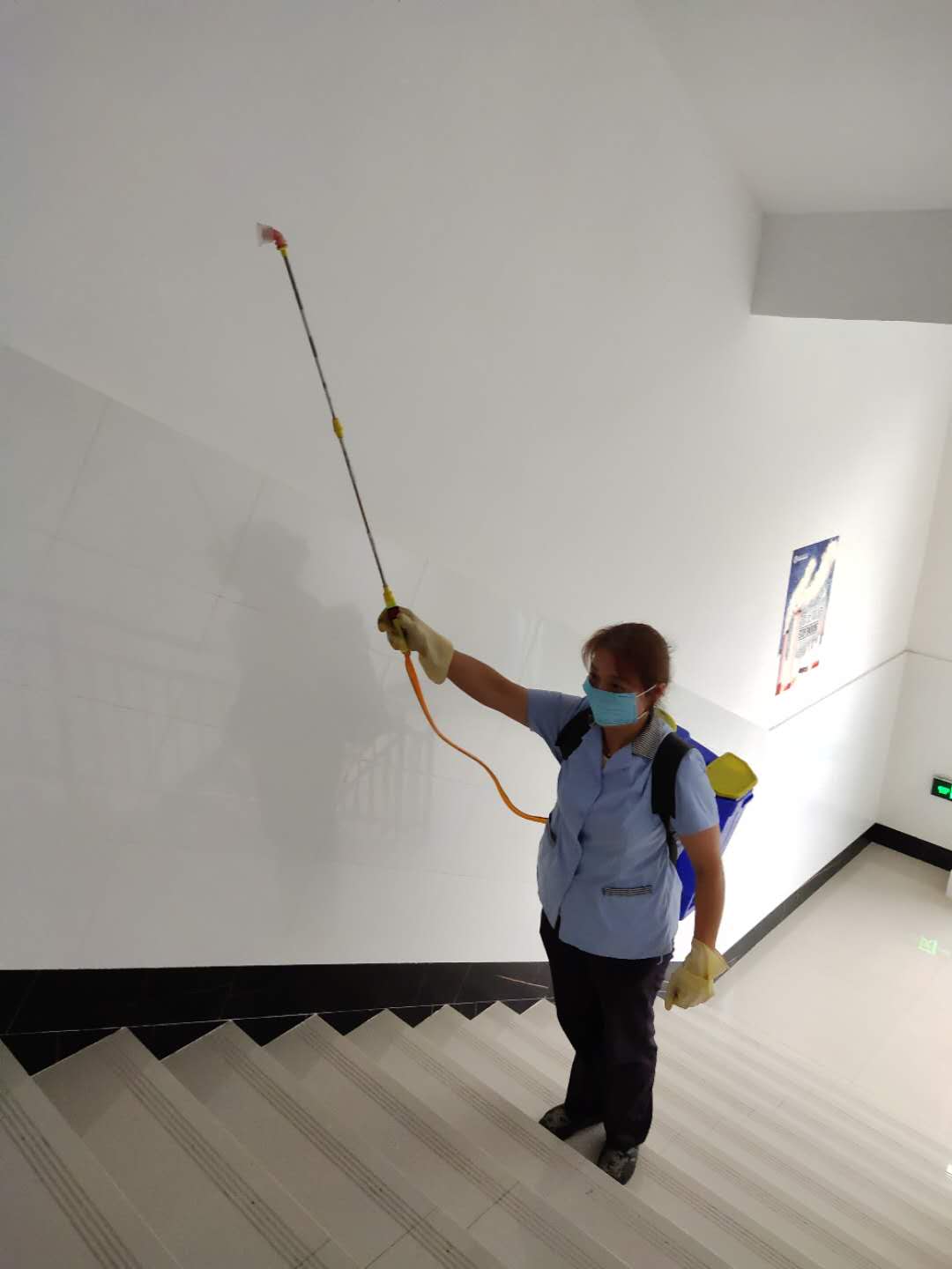 说明: C:\Users\asus\AppData\Local\Temp\WeChat Files\b5d6c2c531a1bf3f7509cf42791b4df.jpg